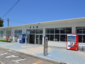 JR砺波駅